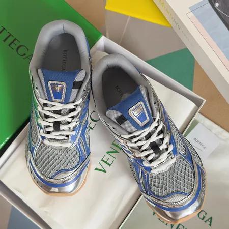 ボッテガ ヴェネタ スニーカー