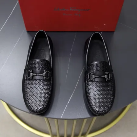 フェラガモ カジュアルシューズ