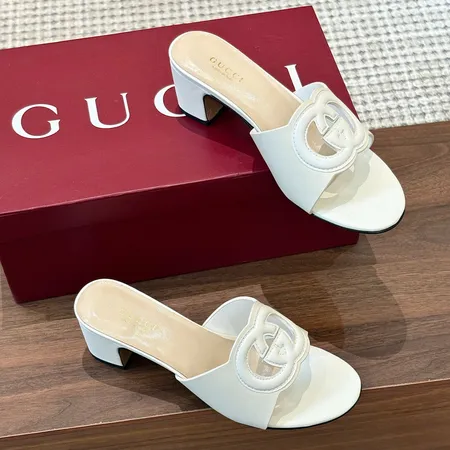 グッチ スリッパ