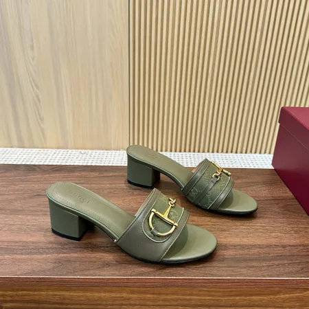 グッチ スリッパ