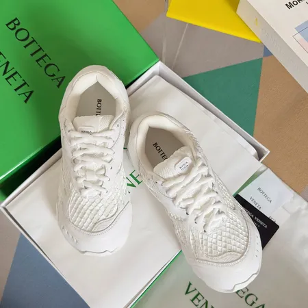 ボッテガ ヴェネタ スニーカー