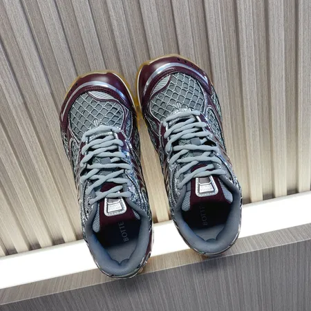 ボッテガ ヴェネタ スニーカー