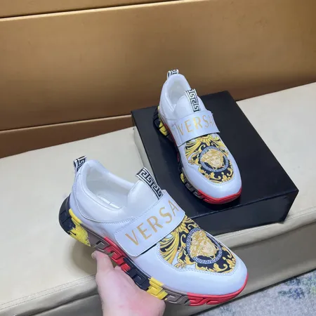 ヴェルサーチ カジュアルシューズ