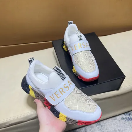 ヴェルサーチ カジュアルシューズ