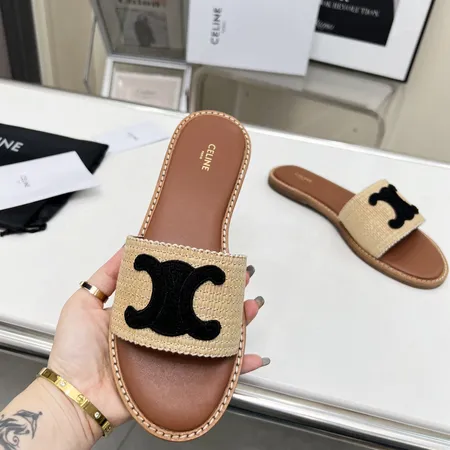 セリーヌ スリッパ