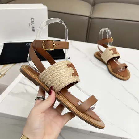 セリーヌ サンダル