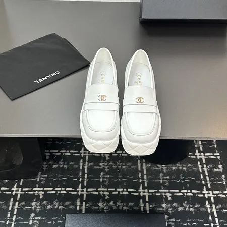 シャネル ビジネスシューズ