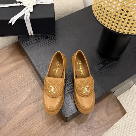 シャネル ビジネスシューズ