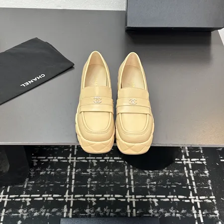 シャネル ビジネスシューズ