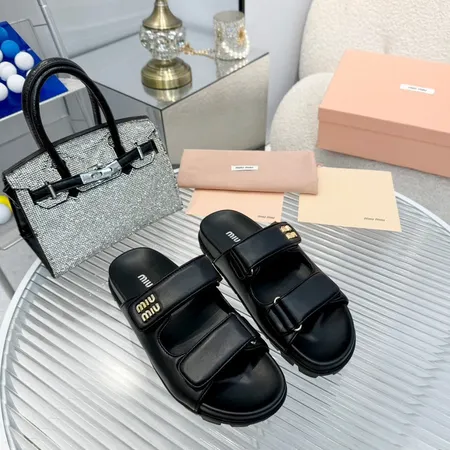 ミュウミュウ サンダル