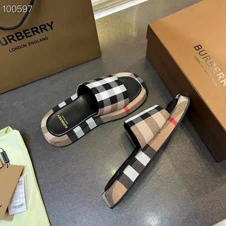 バーバリー ス スリッパ