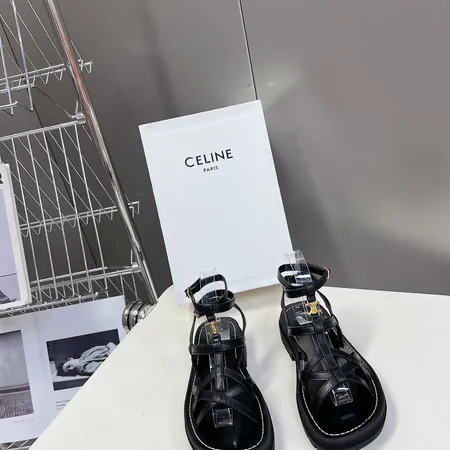 セリーヌ サンダル