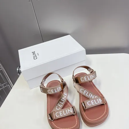 セリーヌ サンダル