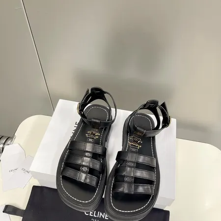 セリーヌ サンダル