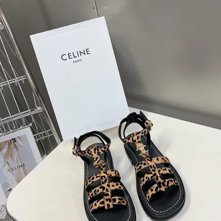 セリーヌ サンダル