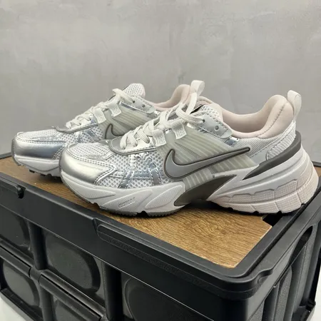 ナイキ スニーカー