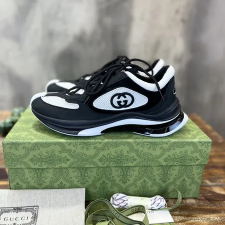 グッチ スニーカー