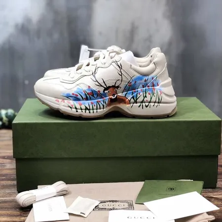 グッチ スニーカー