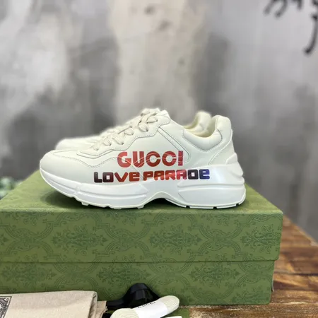 グッチ スニーカー