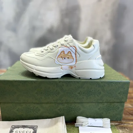 グッチ スニーカー