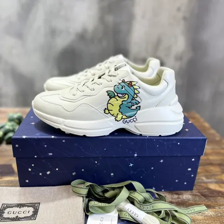 グッチ スニーカー