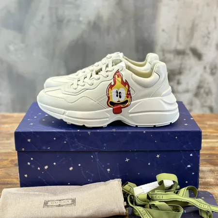 グッチ スニーカー