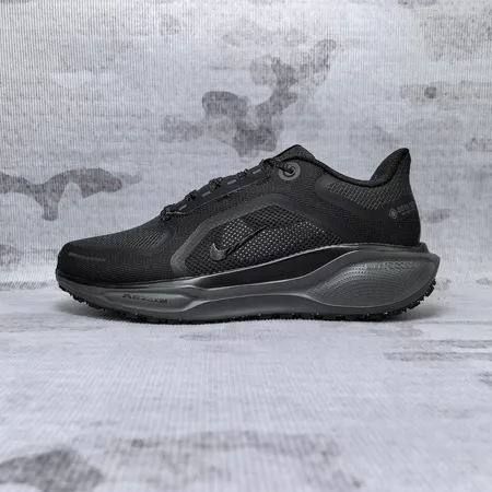 ナイキ スニーカー