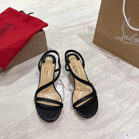 クリスチャン・ルブタン サンダル