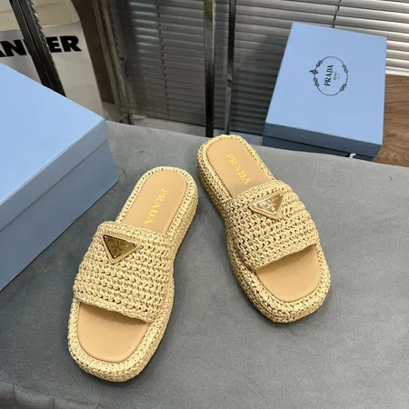 プラダ スリッパ