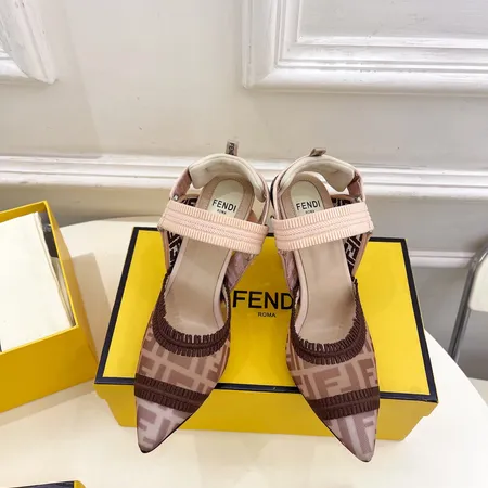 フェンディ サンダル