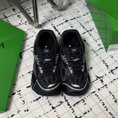 ボッテガ ヴェネタ スニーカー