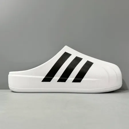 アディダス スリッパ