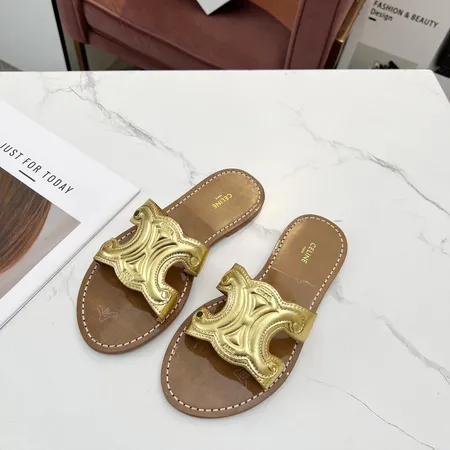 セリーヌ スリッパ