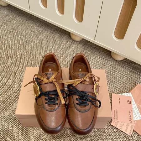 ミュウミュウ スニーカー