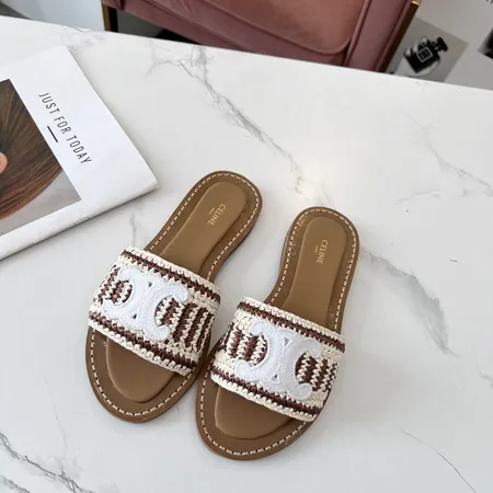 セリーヌ スリッパ