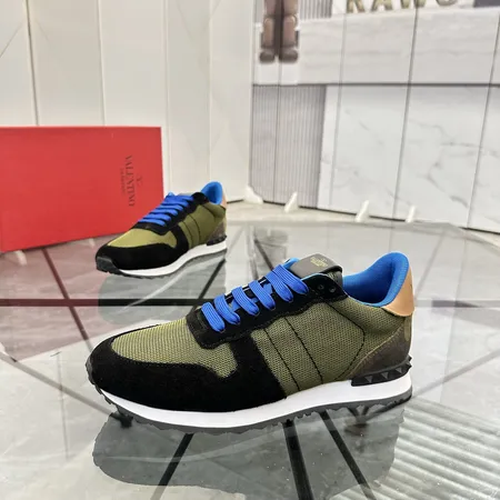 ヴァレンティノ スニーカー