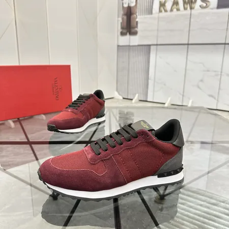 ヴァレンティノ スニーカー