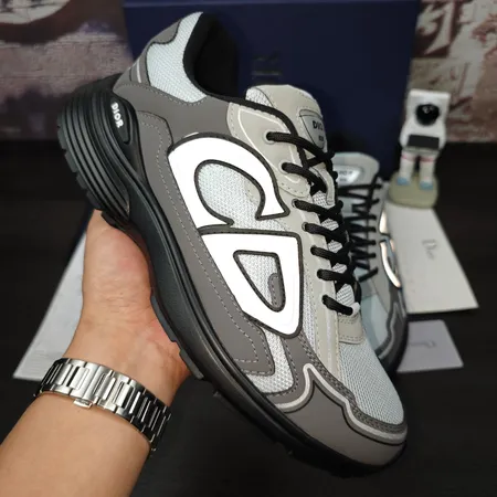 ディオール スニーカー