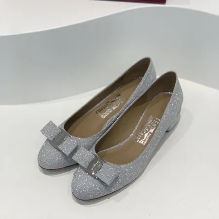 フェラガモ サンダル