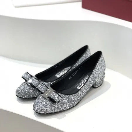 フェラガモ サンダル