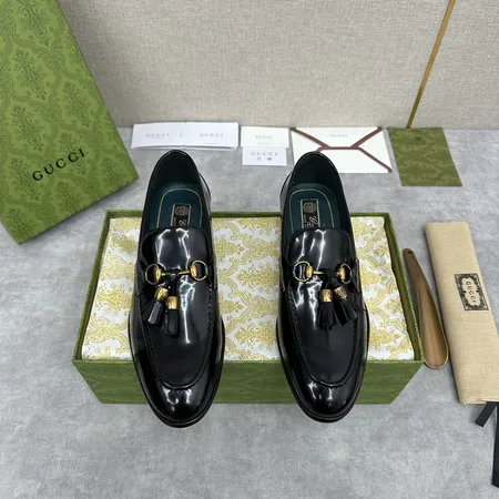グッチ ビジネスシューズ