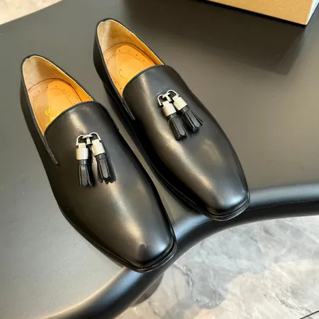 クリスチャン・ルブタン ビジネスシューズ