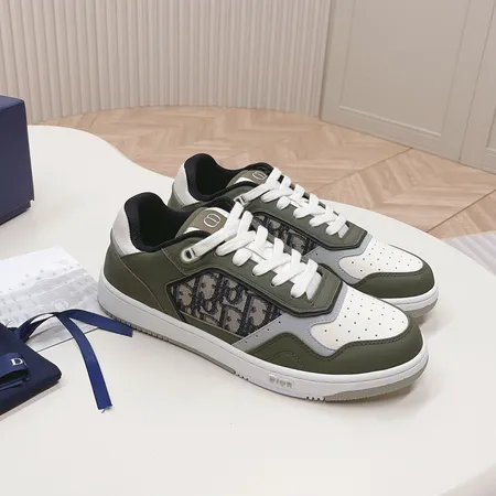 ディオール カジュアルシューズ