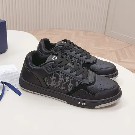 ディオール カジュアルシューズ