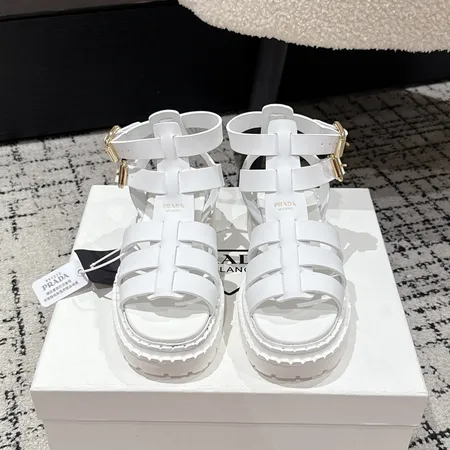 プラダ サンダル