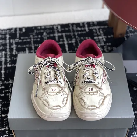 バレンシアガ カジュアルシューズ