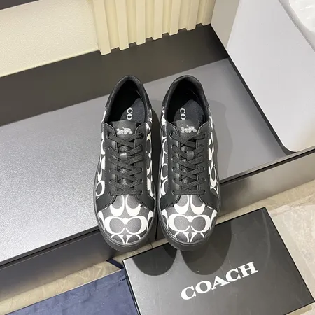 コーチ カジュアルシューズ