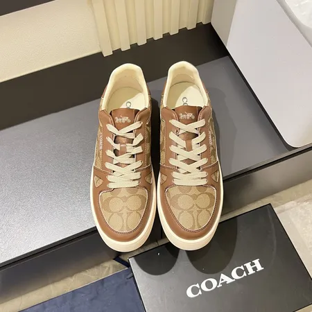 コーチ カジュアルシューズ