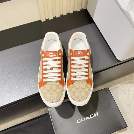 コーチ カジュアルシューズ