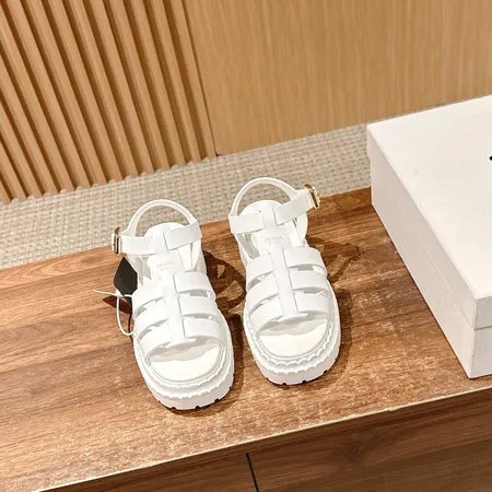 プラダ サンダル